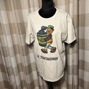 Graphic t shirt size xl
